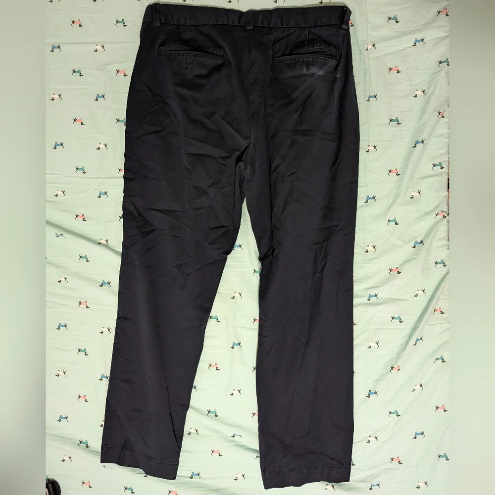 EUC Banana Republic men's tech motion Aiden Chino cotton pants,Navy blue,36x30
